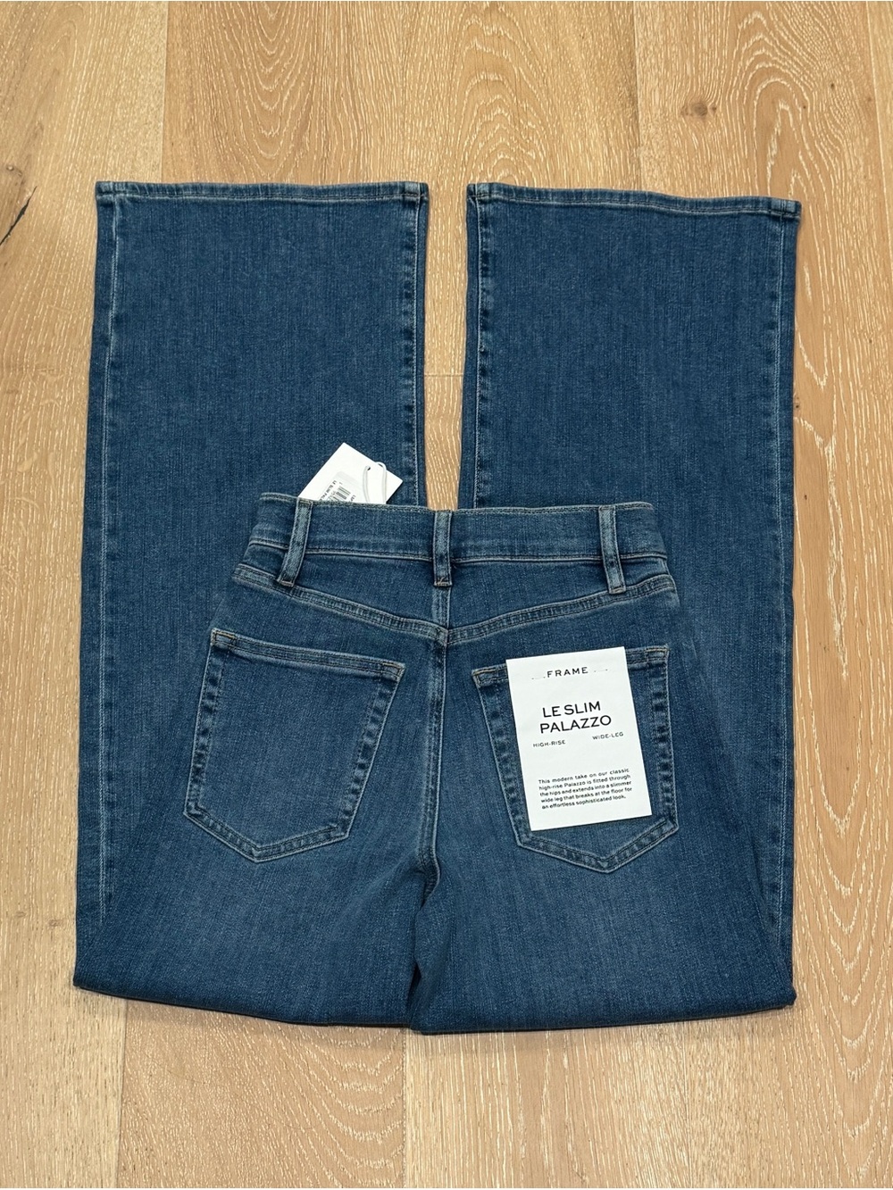 NWT Frame Le Slim Palazzo
Jeans in Drizzle, Size 25 - Picture 10 of 10